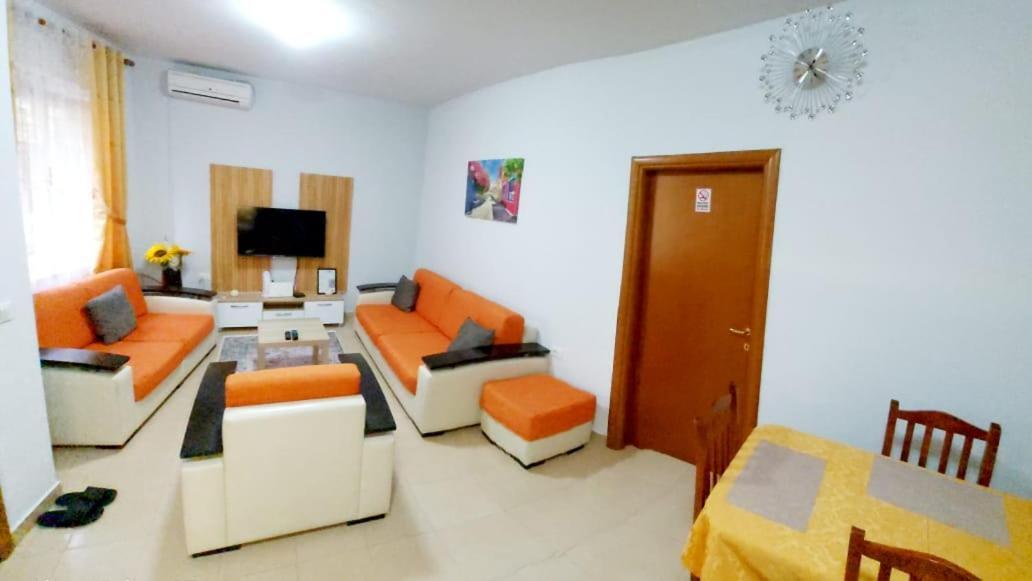 Skanderbeg Square Apartment